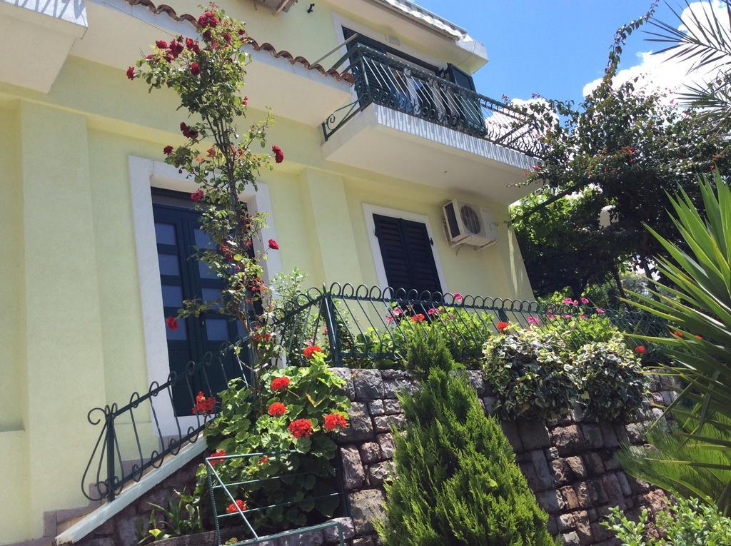 Apartments Simo Petrovac Phòng bức ảnh