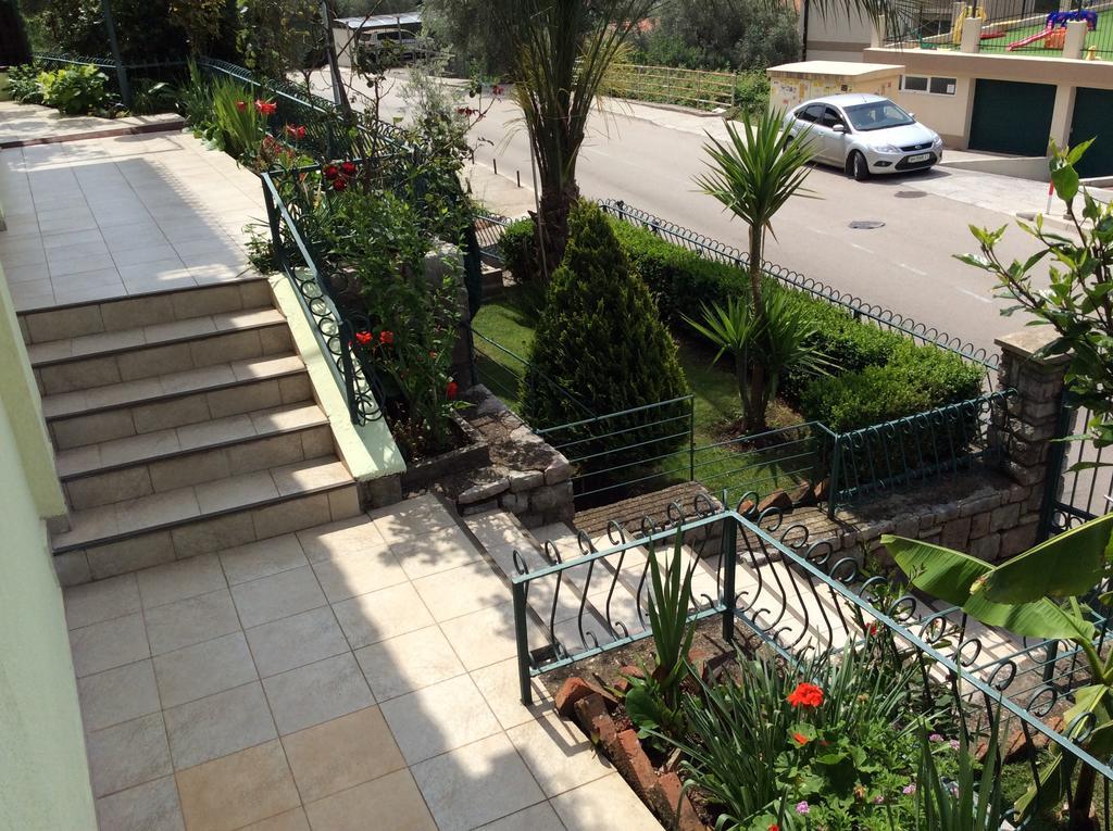 Apartments Simo Petrovac Ngoại thất bức ảnh